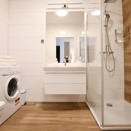 Nadmorskie Tarasy Baseny,sauny,garaz Port -navigator Apartamento *