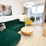 Nadmorskie Tarasy Baseny,sauny,garaz Port -navigator Apartamento *