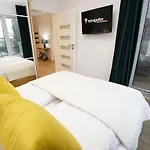 Nadmorskie Tarasy Baseny,sauny,garaz Port -navigator Apartamento