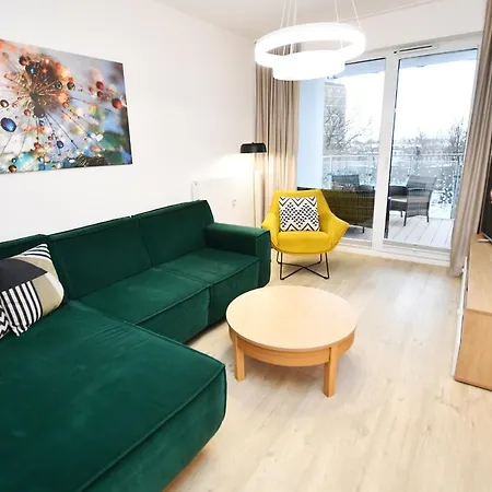 Nadmorskie Tarasy Baseny,sauny,garaz Port -navigator Apartment *