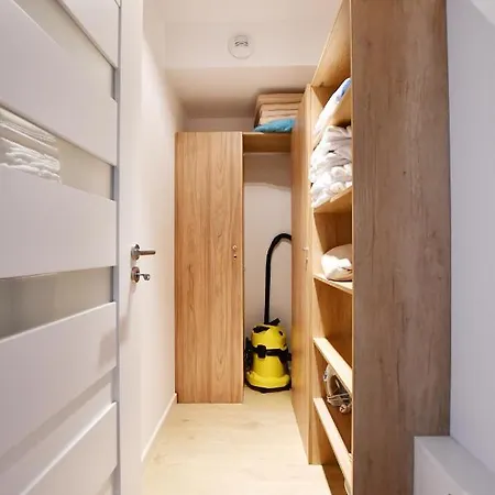 Apartment Nadmorskie Tarasy Baseny,sauny,garaz Port -navigator Kolberg