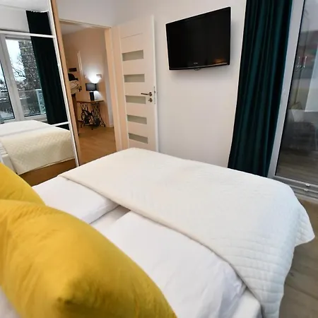 Nadmorskie Tarasy Baseny,sauny,garaż Port -navigator *