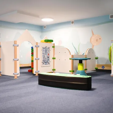 Nadmorskie Tarasy Baseny,sauny,garaz Port -navigator Kolberg