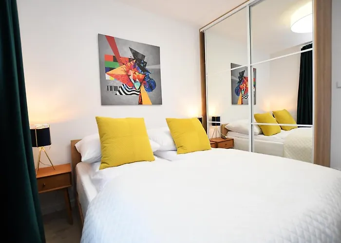 Nadmorskie Tarasy Baseny,sauny,garaz Port -navigator Apartment *