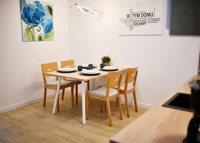 Nadmorskie Tarasy Baseny,sauny,garaz Port -navigator Apartment *