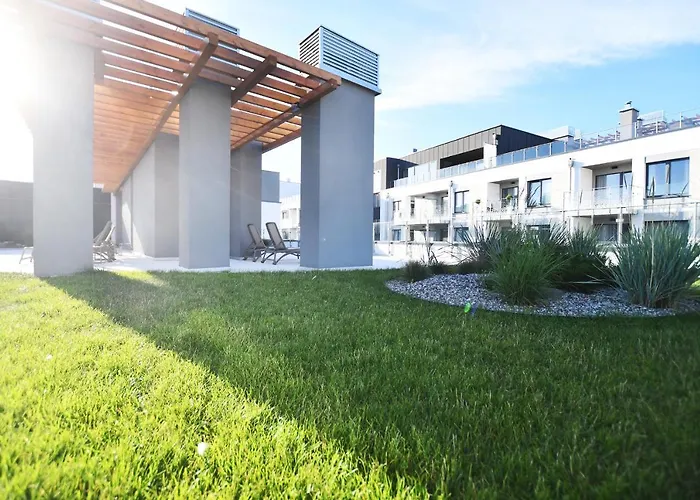 Apartment Nadmorskie Tarasy Baseny,sauny,garaz Port -navigator Kolobrzeg