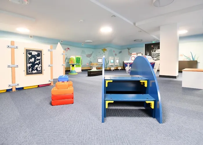 Nadmorskie Tarasy Baseny,sauny,garaz Port -navigator